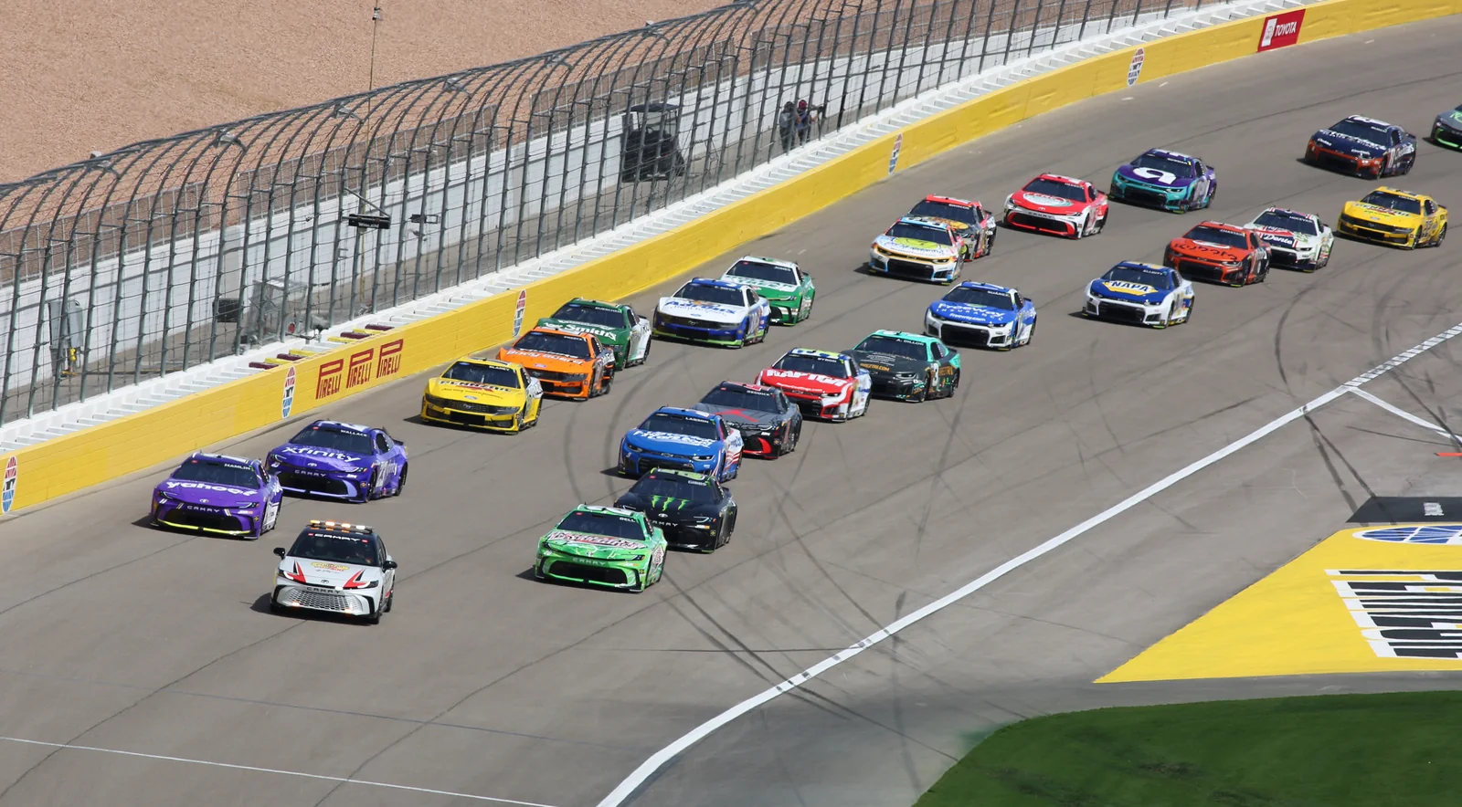 How to Watch NASCAR in 2026: TV Channels, Streaming, Radio and Free Race-Day Tools
